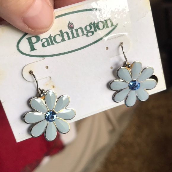 Jewelry - Picture 3 of 4